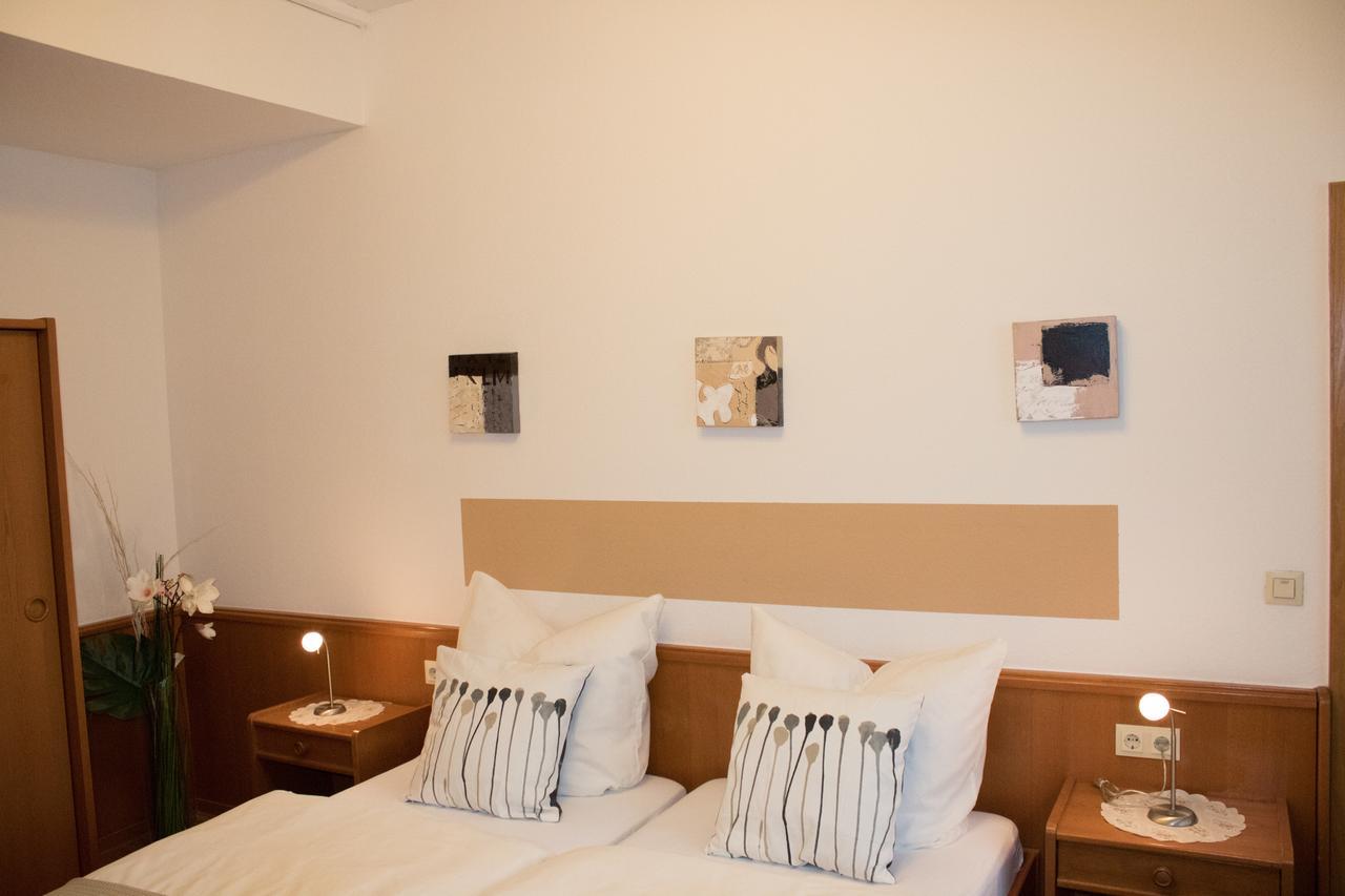 Stadthotel Russelsheim Esterno foto